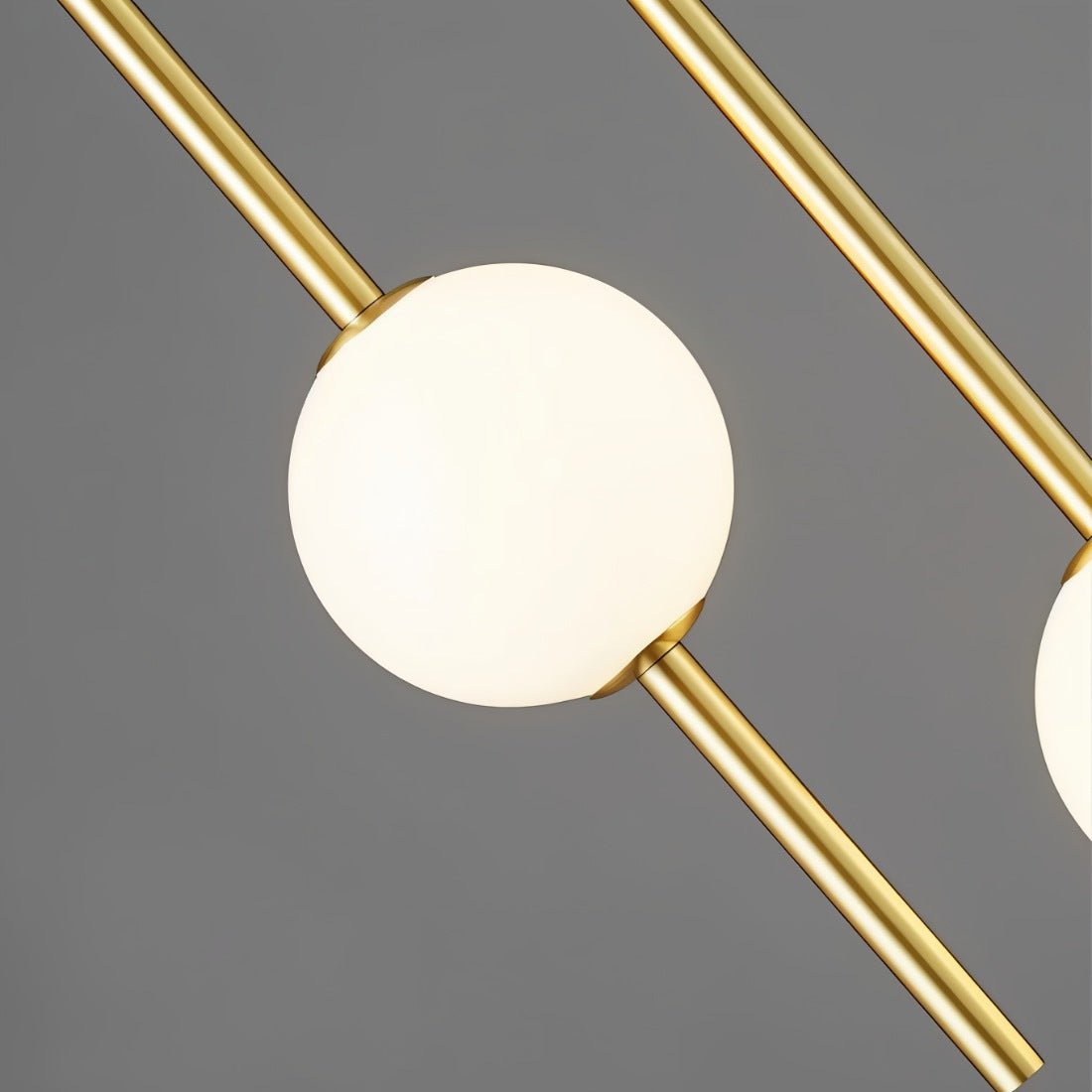 Hängeleuchte Luxuriöses Design LichtSchmuck – stilvolle Hängeleuchte mit luxuriösem Design von LichtSchmuck für moderne Küchen.