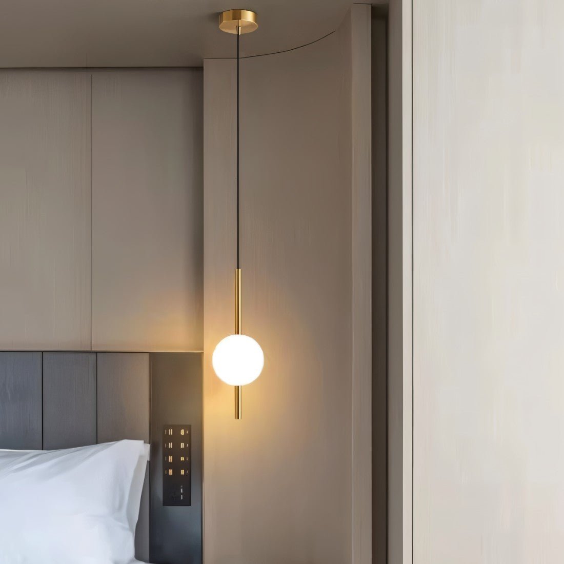 LichtSchmuck Luxuriöses Design Hängeleuchte – hochwertige Hängeleuchte von LichtSchmuck mit luxuriösem Design für eine edle Beleuchtung.