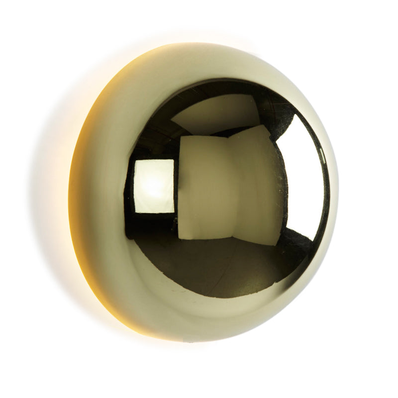 SphereLuxe Elegante Wandlampe – Kombiniert Design und Funktionalität für sanfte Beleuchtung.
