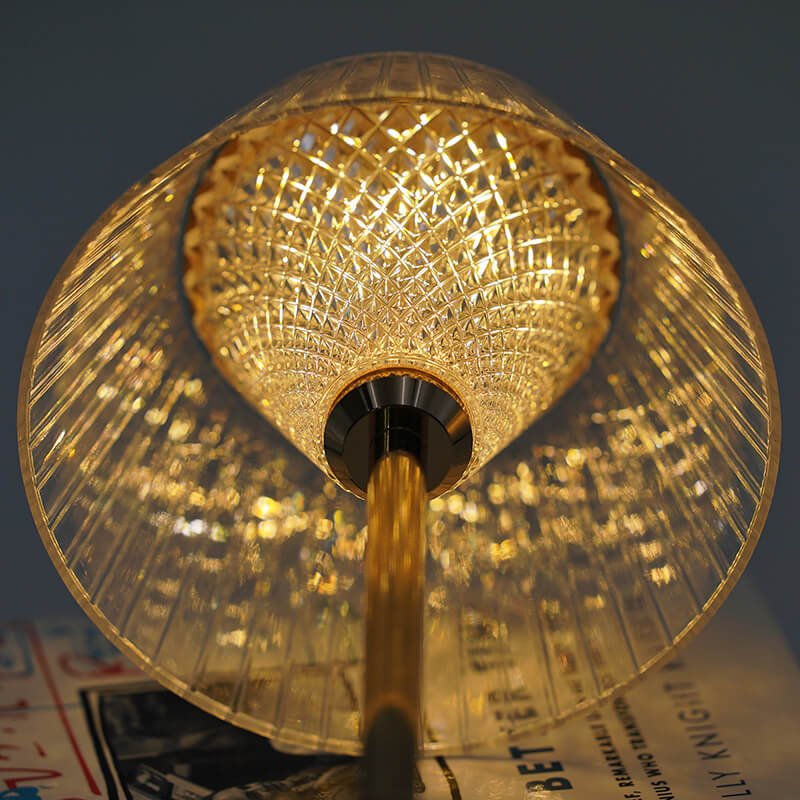 PureLight Pendelleuchte, die Eleganz und Funktionalität perfekt kombiniert.