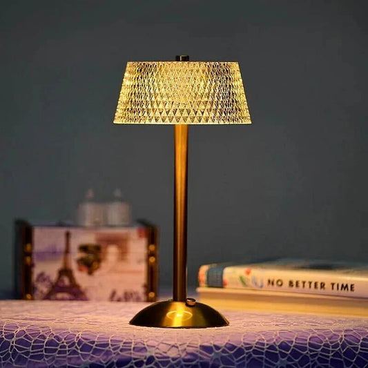 PureLight Pendelleuchte in zeitloser Eleganz für moderne Wohnräume.