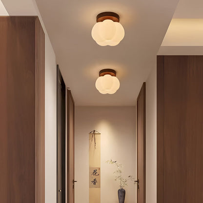 Weiche Wolkendesign-Deckenleuchte CloudGlow – Ideal für Schlafzimmer oder Kinderzimmer.