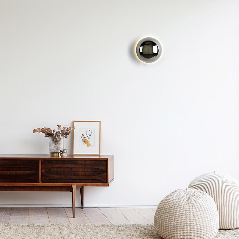 SphereLuxe Wandlampe – Ideal für eine subtile und moderne Raumgestaltung.