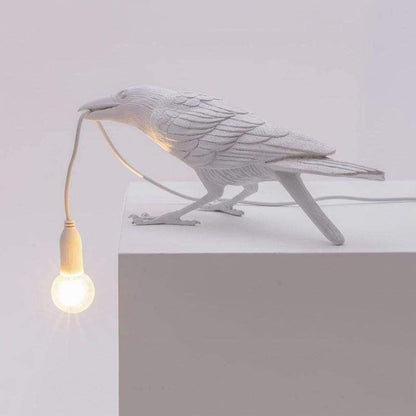 GlowRaven Verleiht Mit Der Tischlampe Home Decor Mit Skulpturalem Design Ihrem Interieur Ein Einzigartiges Flair.

