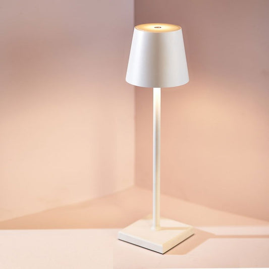 LumièreVibe Pendelleuchte in zeitloser Eleganz für jedes Interieur.